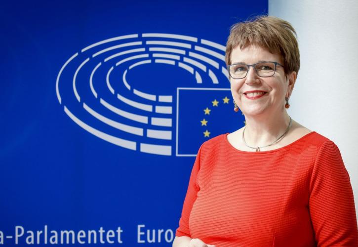 Γκαμπριέλε Μπίσοφ (Eυρωβουλευτής SnD): Η Ευρώπη δεν μπορεί πλέον να λειτουργεί ως τεχνοκρατικό εγχείρημα