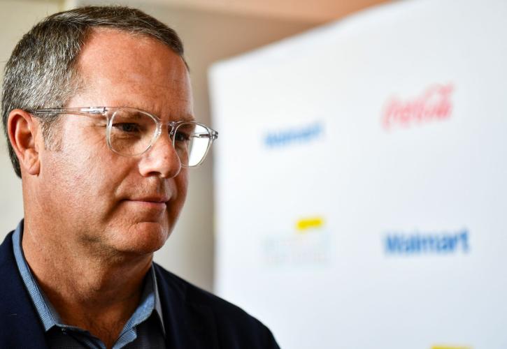 Τέλος εποχής στη Walmart: Αποχωρεί ο CEO - Ποιος αναλαμβάνει