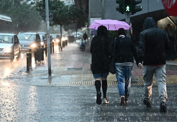 Ισχυρές βροχές και καταιγίδες από αύριο - Σε ποιες περιοχές θα εκδηλωθούν