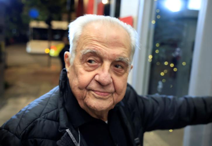 Πέθανε ο Αλέκος Φλαμπουράρης