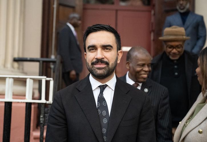 Εκλογές στη Νέα Υόρκη: Ο Ζόραν Μαμντάνι φαβορί για δήμαρχος