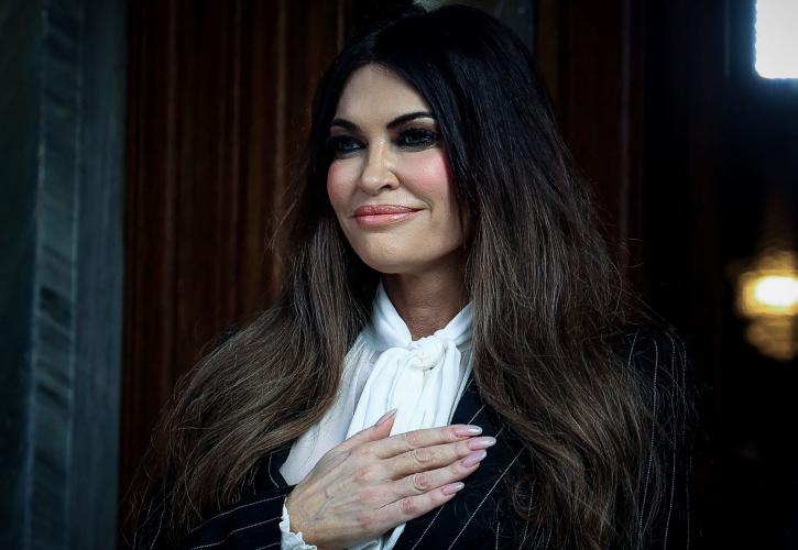 Κίμπερλι Γκιλφόιλ: Το «μάτι» της Ουάσιγκτον στην Αθήνα