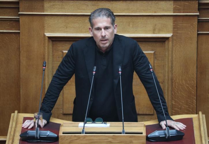 Πλεύση Ελευθερίας: Παραιτήθηκε από βουλευτής ο Διαμαντής Καραναστάσης