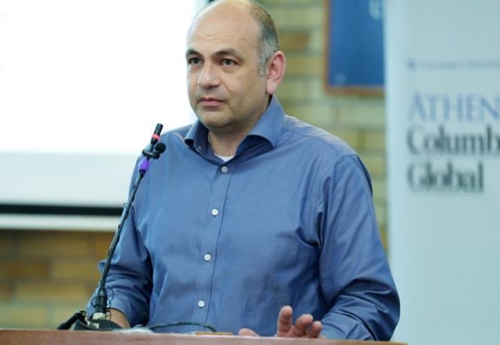 O Έλληνας καθηγητής του Πανεπιστημίου Columbia που οραματίζεται ηλεκτρονικά συστήματα σε κάθε επιφάνεια