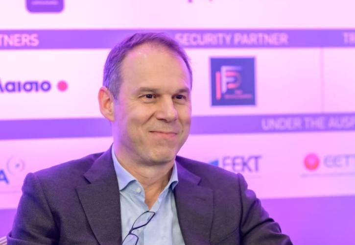 Νεμπής (ΟΤΕ): Τα δίκτυα είναι ζήτημα εθνικής σημασίας