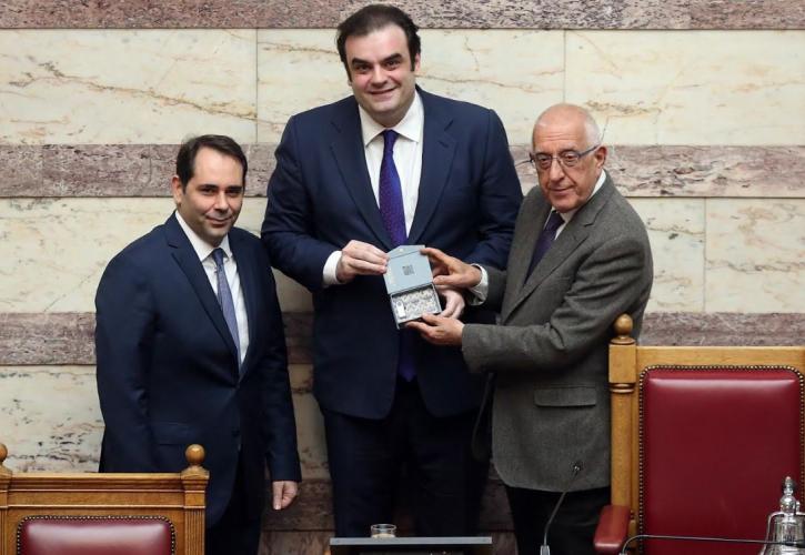 Πιερρακάκης: Eίναι ένας Προϋπολογισμός ρεαλιστικός, κοινωνικός, εφαρμόσιμος και αναπτυξιακός