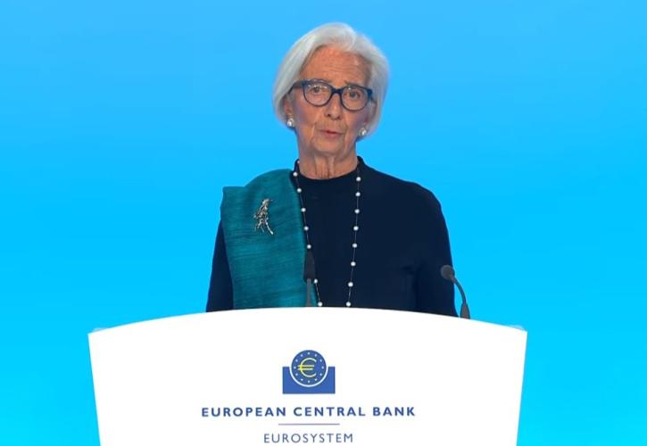 Λαγκάρντ: Η αβεβαιότητα είναι ακόμη εκεί - Επιτακτική ανάγκη να δυναμώσουμε την Ευρωζώνη