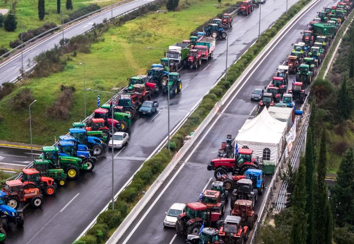 Αγρότες: Ανοίγουν λωρίδες κυκλοφορίας για διέλευση εκδρομέων - Κλειστή η περιμετρική Πάτρας