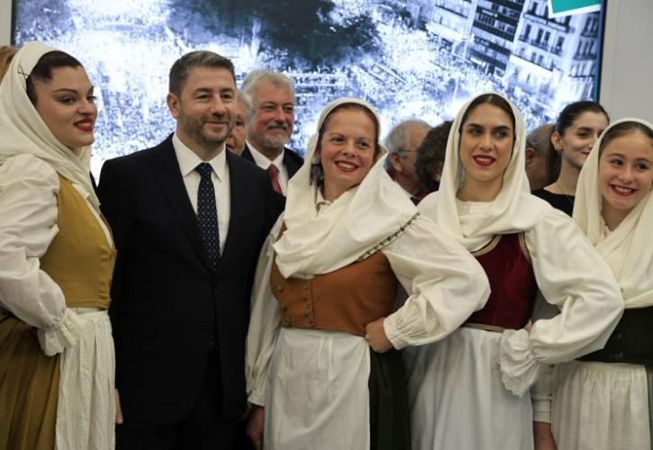 Ανδρουλάκης για το 2026: Να είναι χρονιά ευημερίας για όλο τον ελληνικό λαό