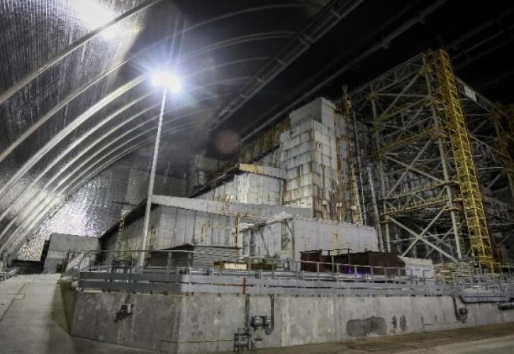 ΔΟΑΕ: Το προστατευτικό κέλυφος στο Τσερνόμπιλ δεν προστατεύει απ' τη ραδιενέργεια λόγω χτυπημάτων drones