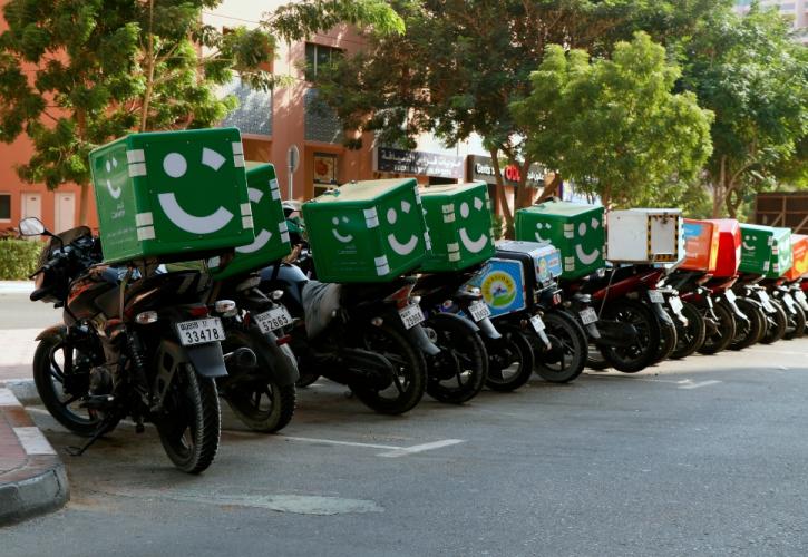 Εστίαση: Κερδίζει το delivery, δίνει «μάχη» η σάλα