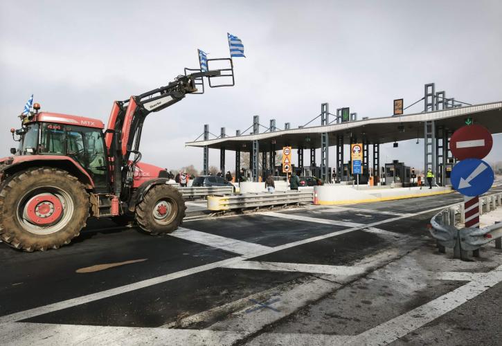 ΕΛΑΣ: Δεν υπάρχει ολική διακοπή κυκλοφορίας λόγω των αγροτικών κινητοποιήσεων