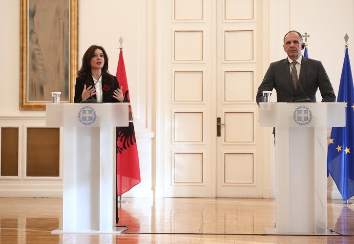 Γεραπετρίτης: Απαραίτητο να δοθεί μία νέα δυναμική στην ευρωπαϊκή προοπτική των Δυτικών Βαλκανίων