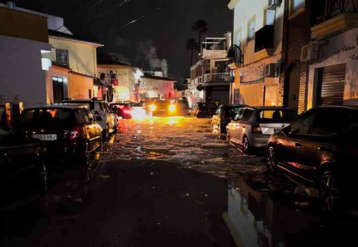 Ισπανία: Καταρρακτώδεις βροχές και πλημμύρες κοντά στη Μάλαγα