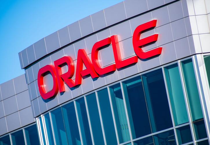 Oracle: Έχασε τις προβλέψεις για τα τριμηνιαία έσοδα - Απώλειες για τη μετοχή