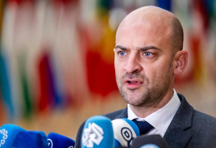 Παρίσι σε Ρούτε: Οι Ευρωπαίοι να αναλάβουν την ευθύνη για την ασφάλειά τους