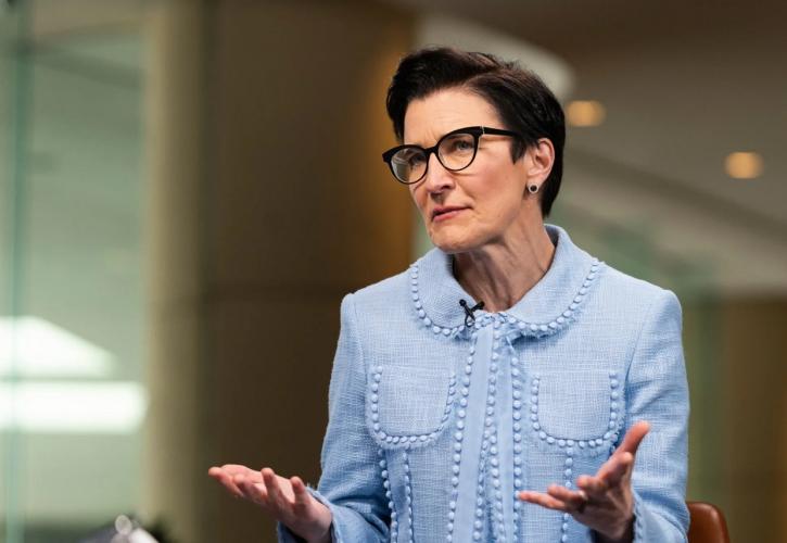 Citi: Η CEO προειδοποιεί για περαιτέρω περικοπές θέσεων εργασίας