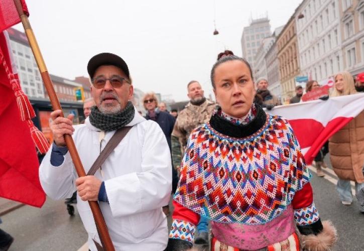 Στους δρόμους οι Δανοί κατά των σχεδίων Τραμπ για την Γροιλανδία - «Γιάνκηδες, φύγετε»