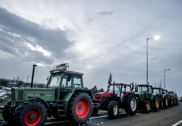 Αγρότες: Παραμένουν στα Μάλγαρα χωρίς να κλείνουν δρόμους - Αποχωρούν από Νίκαια