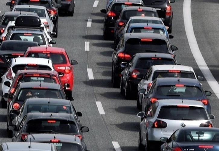 ΕΛΑΣ: Πού υπάρχουν διακοπές κυκλοφορίας και εκτροπές στην Εθνική Οδό Αθηνών-Λαμίας