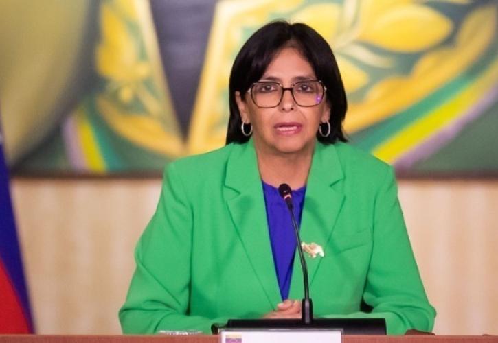 Συνάντηση της προσωρινής Προέδρου της Βενεζουέλας Ντέλσι Ροδρίγκες με τον πρεσβευτή της Κίνας