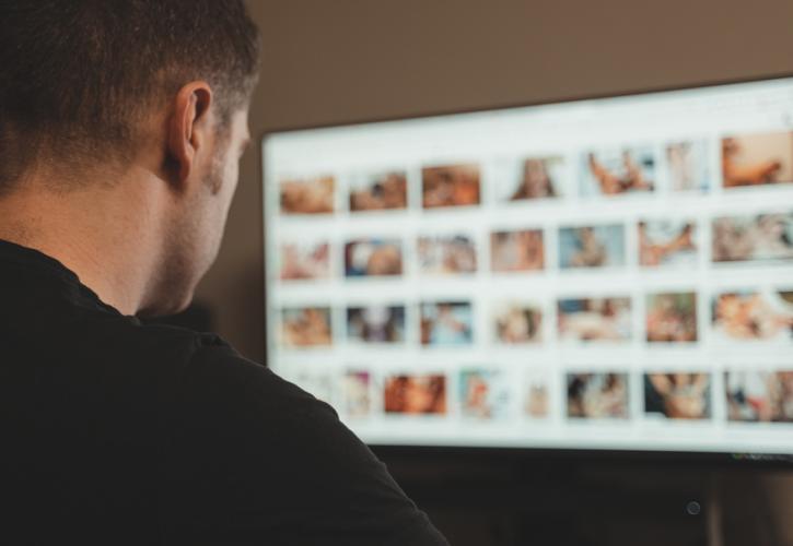 Πώς αλλάζει το πορνό με την τεχνητή νοημοσύνη