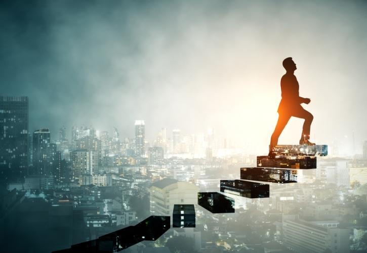 Οι εργαζόμενοι εγκαταλείπουν πλέον την παραδοσιακή καριέρα και χτίζουν επαγγελματικό portfolio