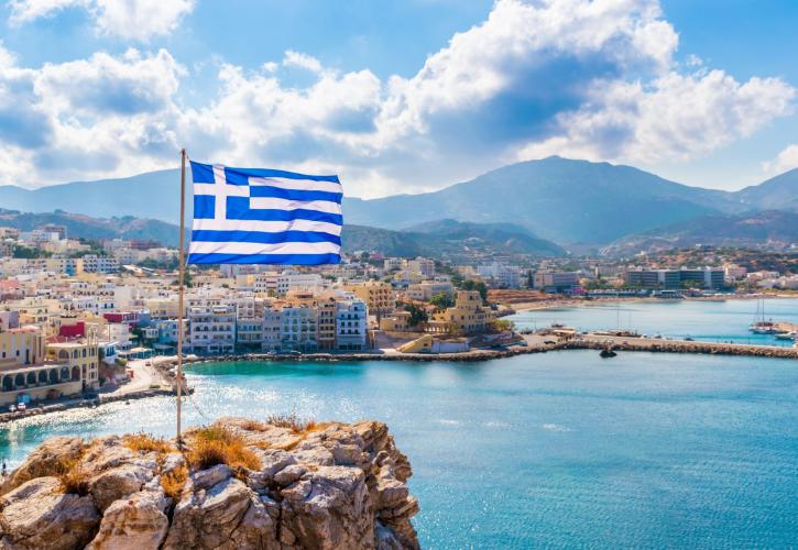 Τουρισμός: Σφραγίστηκε το ρεκόρ του 2025 - Σε ποιες αγορές κερδίζει πόντους η Ελλάδα το 2026