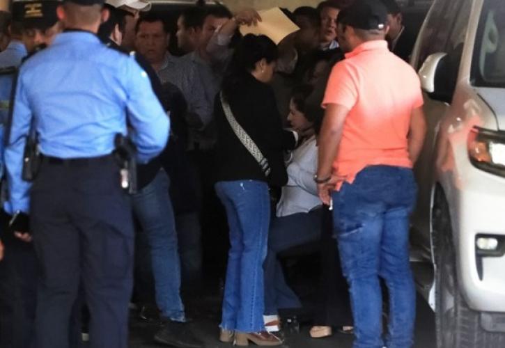 Βουλευτής τραυματίστηκε από εκρηκτικό μηχανισμό έξω από το Κογκρέσο της Ονδούρας