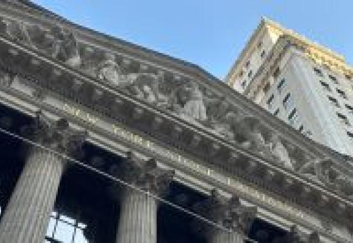 Δεύτερη σερί «κόκκινη» εβδομάδα στη Wall Street - Κατακρήμνιση 17% για Intel