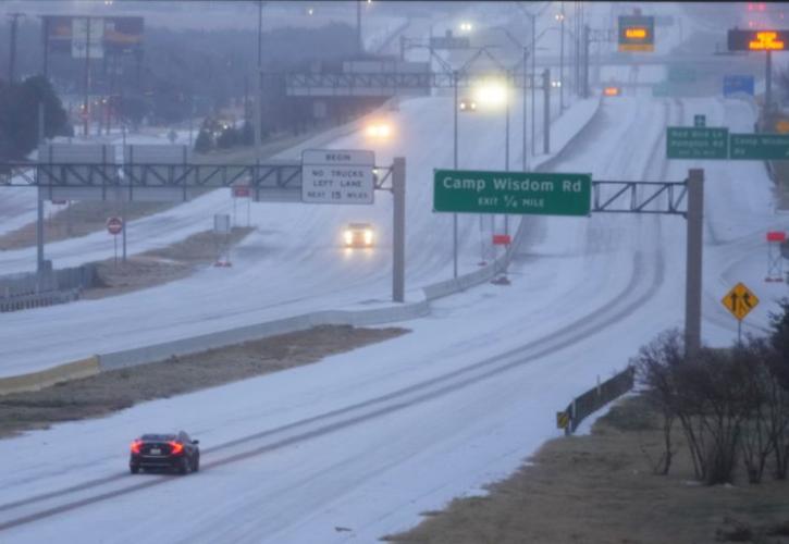 ΗΠΑ: Πάνω από 670.000 νοικοκυριά και καταστήματα χωρίς ρεύμα - Ακυρώσεις σχεδόν 10.000 πτήσεων