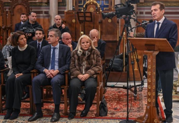 Χρυσοχοΐδης: Διατηρούμε ζωντανή τη μνήμη των θυμάτων της τρομοκρατίας