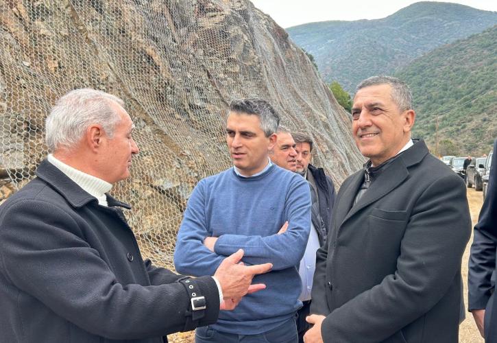 Δήμας: Σε εξέλιξη τα έργα αποκατάστασης του οδικού δικτύου στη Θεσσαλία