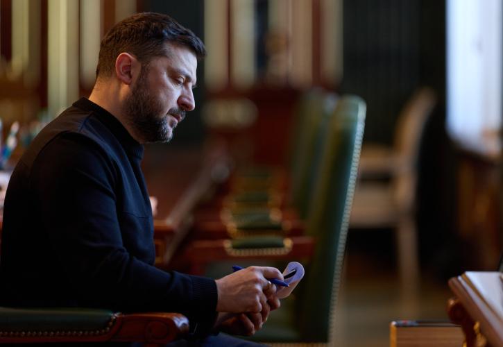 FT: Στις 24/2 οι ανακοινώσεις Ζελένσκι για εκλογές και δημοψήφισμα στην Ουκρανία