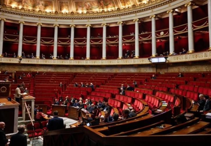 Γαλλία: Το κοινοβούλιο απέρριψε δυο προτάσεις μομφής κατά της κυβέρνησης