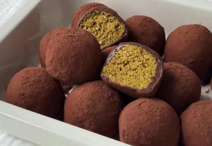 Dujjonku: Η Κορεάτικη εκδοχή της Dubai Chocolate τινάζει την μπάνκα του φιστικιού στον αέρα