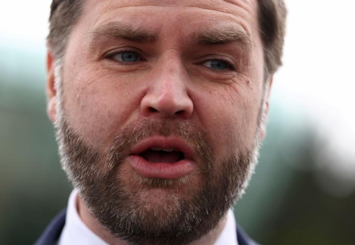 Βανς: Προτεραιότητα η διπλωματική λύση με Ιράν - Νέες αμερικανικές κυρώσεις στην Τεχεράνη