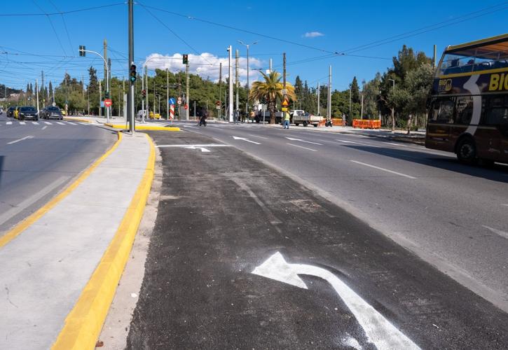 Δυνατή πλέον η αναστροφή στη Λ. Αμαλίας για είσοδο στην Πλάκα