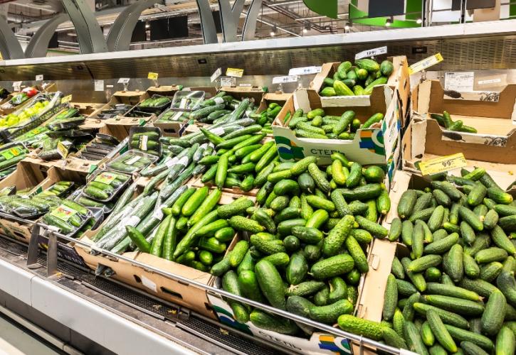 «Αγγούρια από χρυσάφι»: Ο πληθωρισμός στη Ρωσία εκτόξευσε τις τιμές κατά 100%