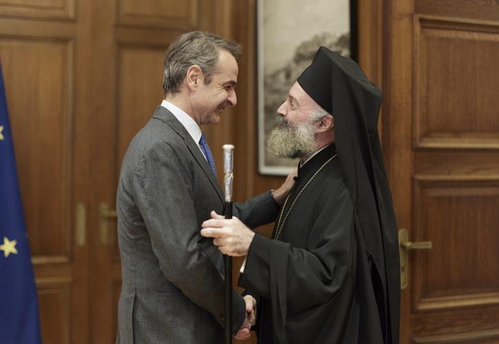 Μητσοτάκης: Συνάντηση του Πρωθυπουργού με τον Αρχιεπίσκοπο Αυστραλίας κ.κ. Μακάριο