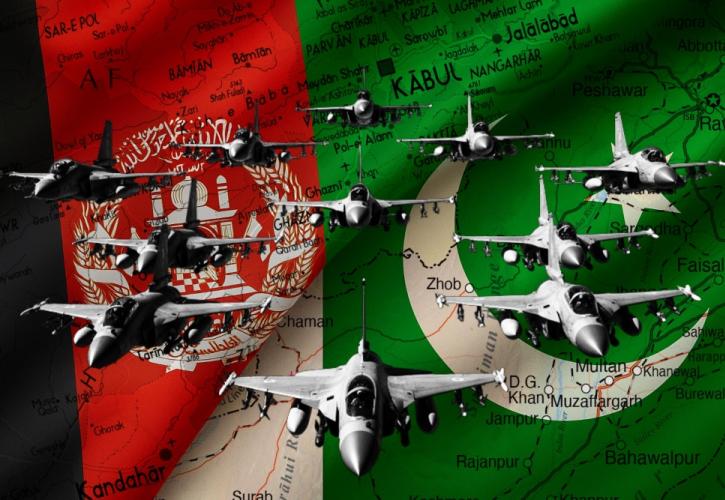 «Ανοιχτός πόλεμος» Πακιστάν - Αφγανιστάν: Το καθεστώς Ταλιμπάν στο στόχαστρο