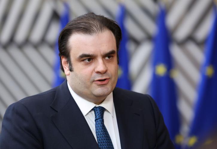 Πιερρακάκης στο Eurogroup: Υπαρξιακής σημασίας για την Ευρώπη ο διεθνής ρόλος του ευρώ