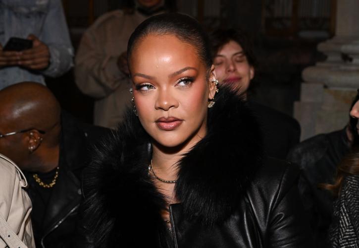 Η πρώτη γυναίκα με πάνω από 200 εκατομμύρια πωλήσεις singles