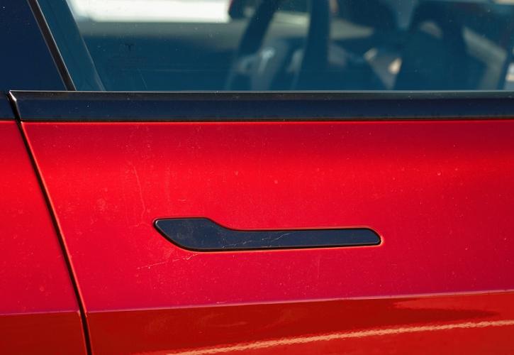 Η Κίνα απαγορεύει τις κρυφές λαβές στις πόρτες αυτοκινήτων