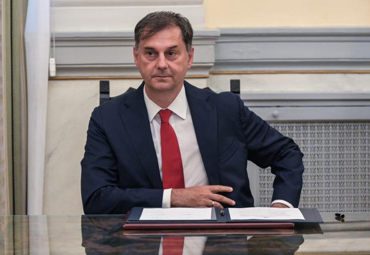 Θεοχάρης: Έτοιμα τα σχέδια για την απομάκρυνση των Ελλήνων, όταν και αν χρειαστεί να υπάρξει εκκένωση