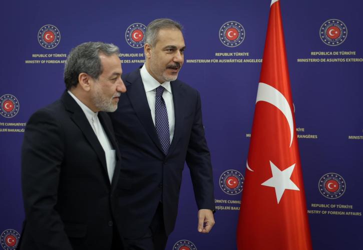 Eπικοινωνία Φιντάν - Αραγτσί για τον ιρανικό πύραυλο στον τουρκικό εναέριο χώρο