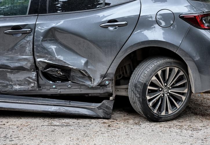 Ποιος πληρώνει τις ζημιές σε τροχαίο ατύχημα με ανασφάλιστο όχημα;