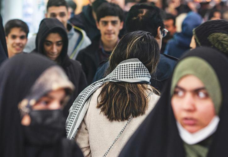 Όλα τα μάτια στο Ιράν κι ο Ερντογάν εκτός - Νέο αίμα στο Μαξίμου - Χωρίς Καρυστιανού φέτος τα Τέμπη