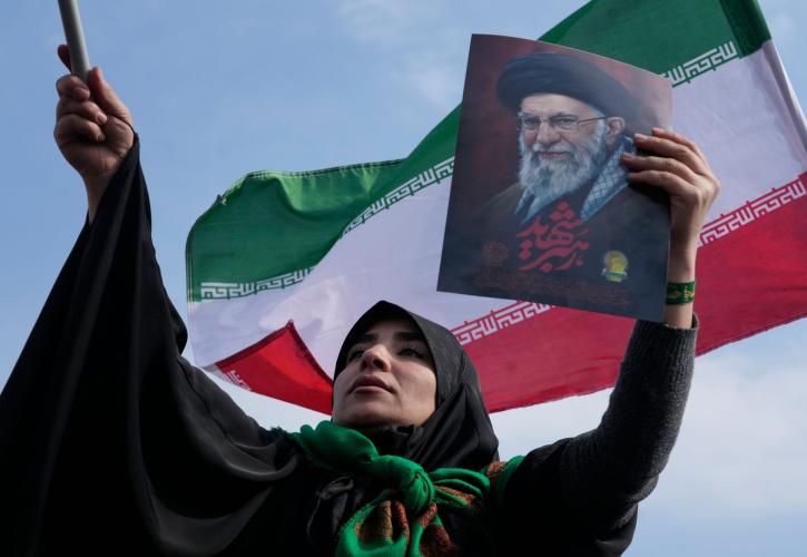 Η Τεχεράνη απαντά στον Μακρόν για Στενά του Ορμούζ - Τραμπ: «Δεν είμαι ευχαριστημένος με τον νέο ηγέτη του Ιράν»