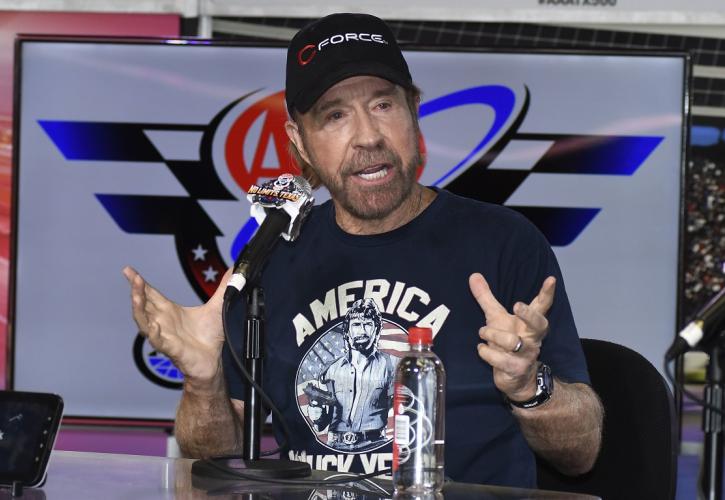 Πέθανε ο Τσακ Νόρις σε ηλικία 86 ετών